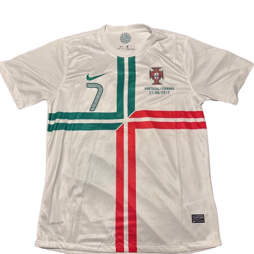 2012 Portugal away kit. Portugal vs Spain kit. Cristiano Ronaldo soccer jersey